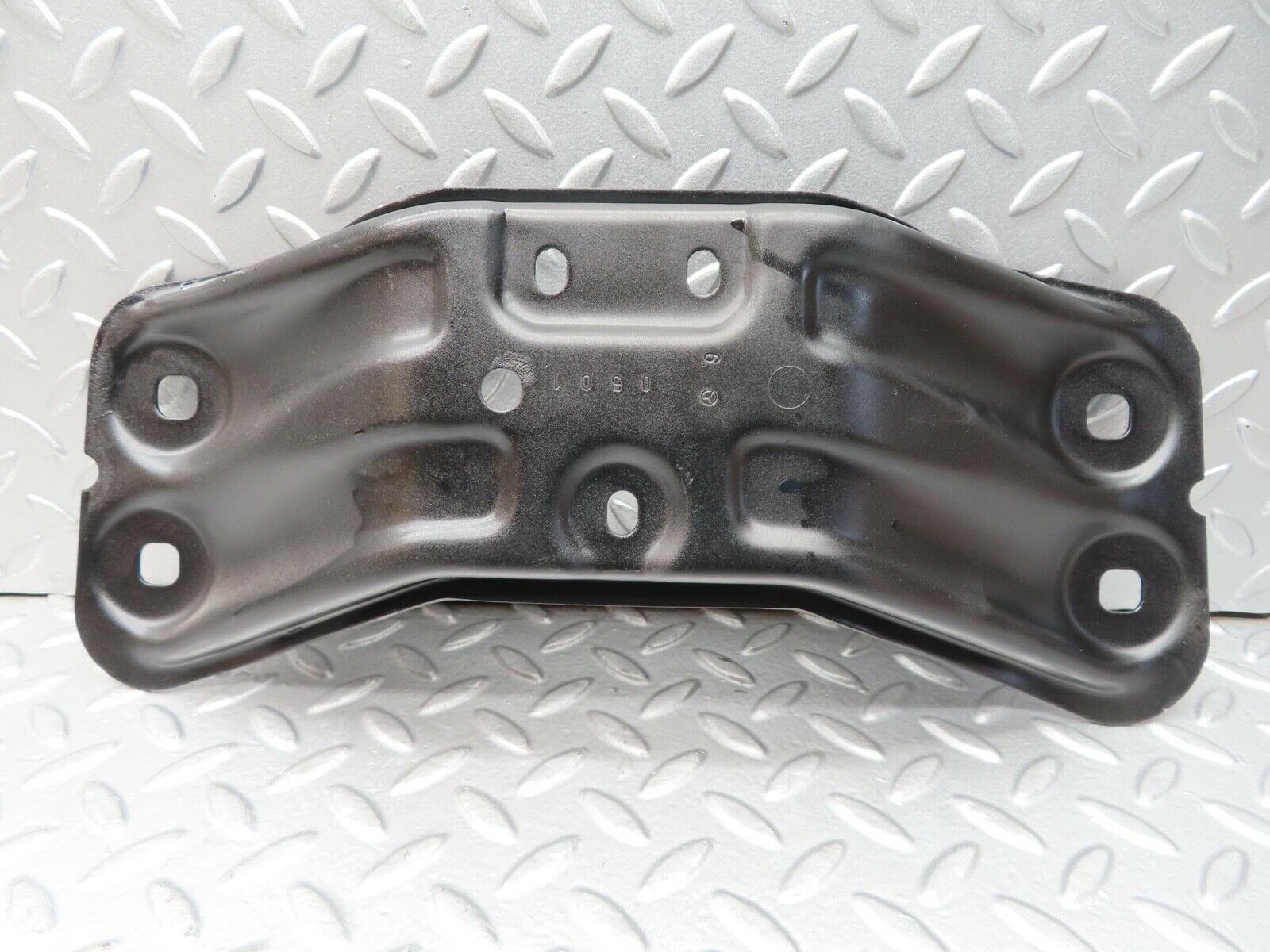 15098 Mercedes-Benz W140 S320 Gearbox Mount Bracket