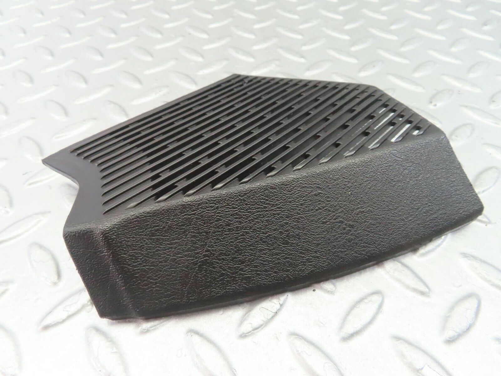 9998 Mercedes-Benz C123 230CE Coupe Front Right Speaker Cover 1236802807