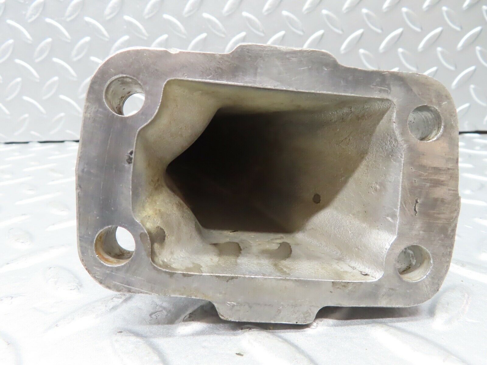 20353 Mercedes-Benz W114 280CE Coupe Engine Mount Bracket Left 1802233804