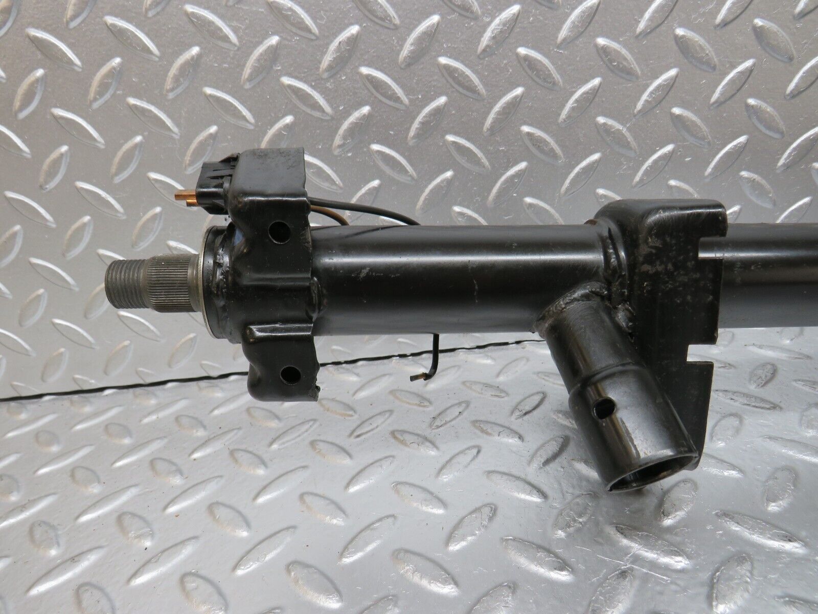 31055 Mercedes-Benz W123 200D Steering Column