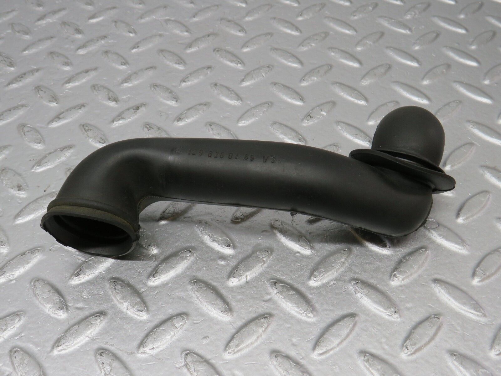 39692 Mercedes-Benz R129 320SL Coupe Heater Drain Pipe 1296280169