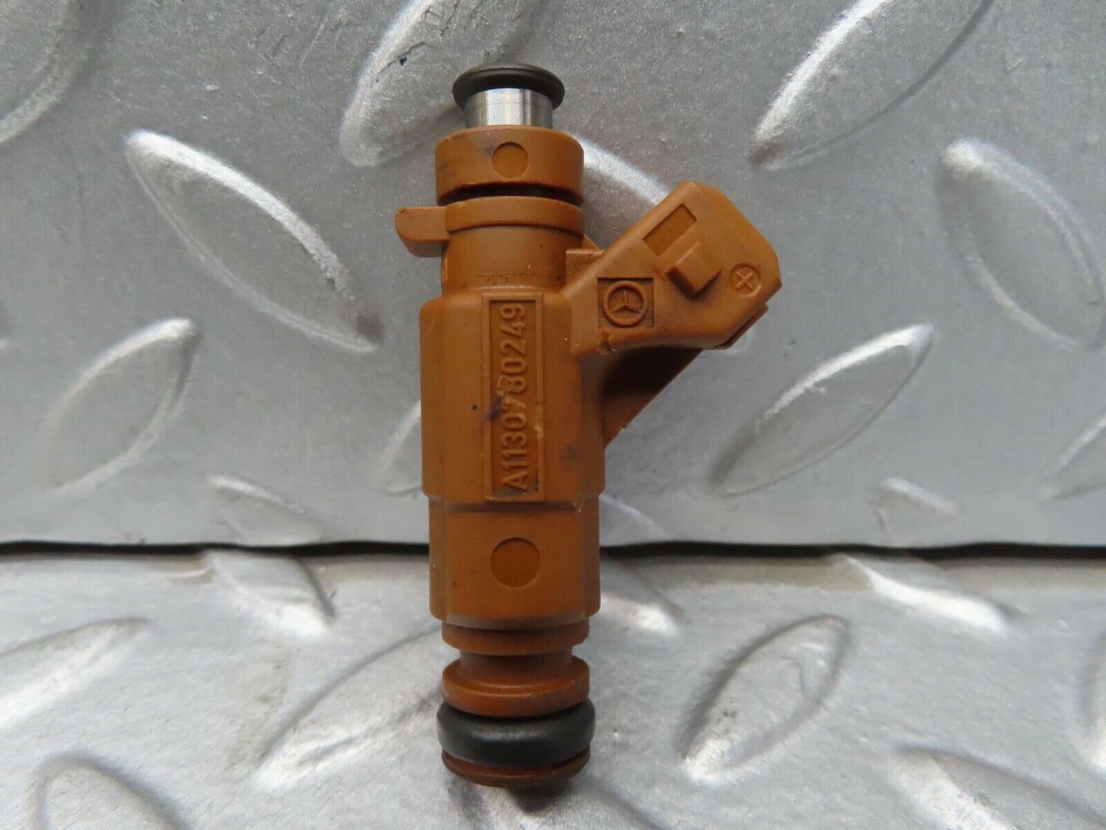 13413 Mercedes-Benz W220 S430 Fuel Injector Bosch 0280156016