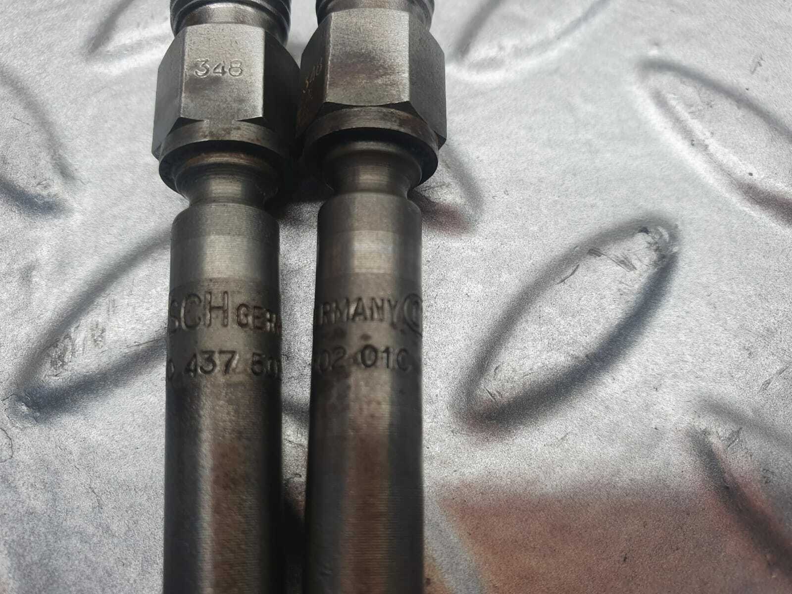 15330 Mercedes-Benz W123 230E 2x Fuel Injectors Bosch 0437502010