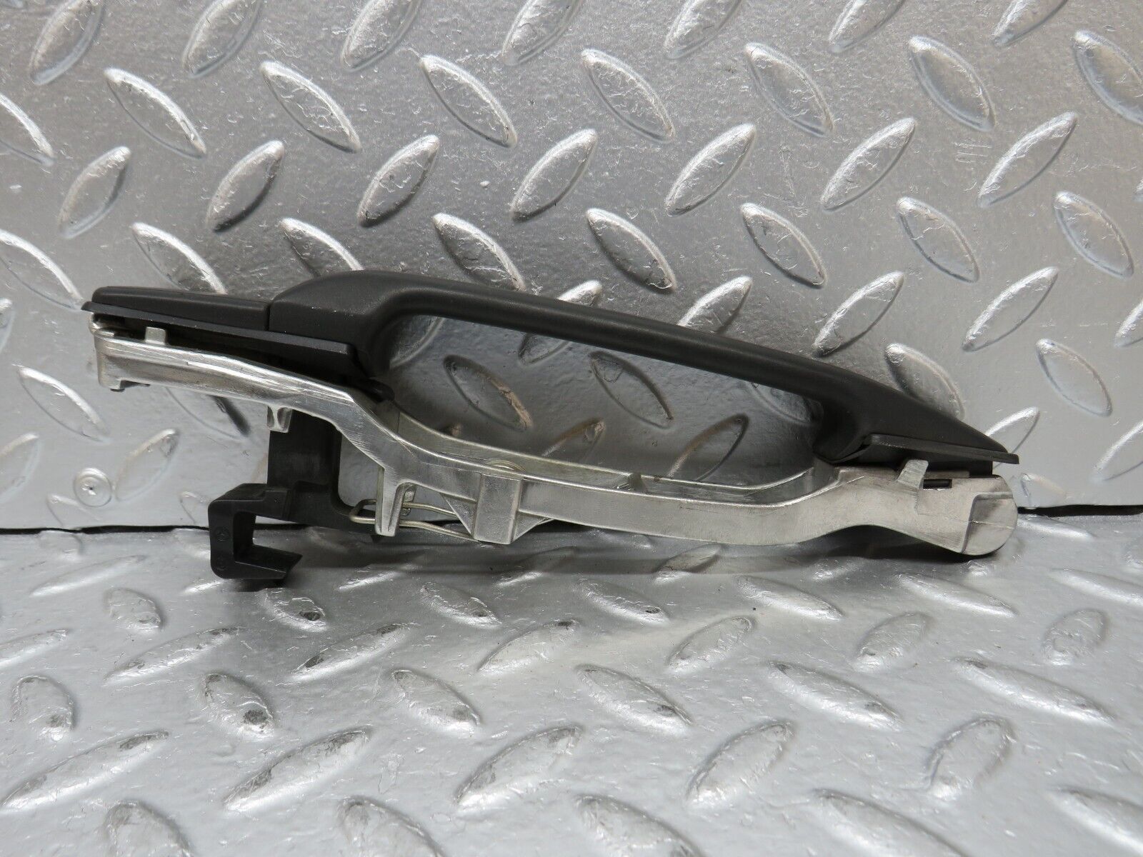 31713 Mercedes-Benz W201 190LE 1.8L Exterior Door Handle Rear Right