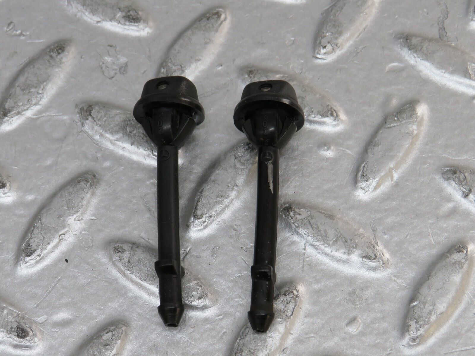 27057 Mercedes-Benz W123 280E Windscreen Washer Nozzle Pair