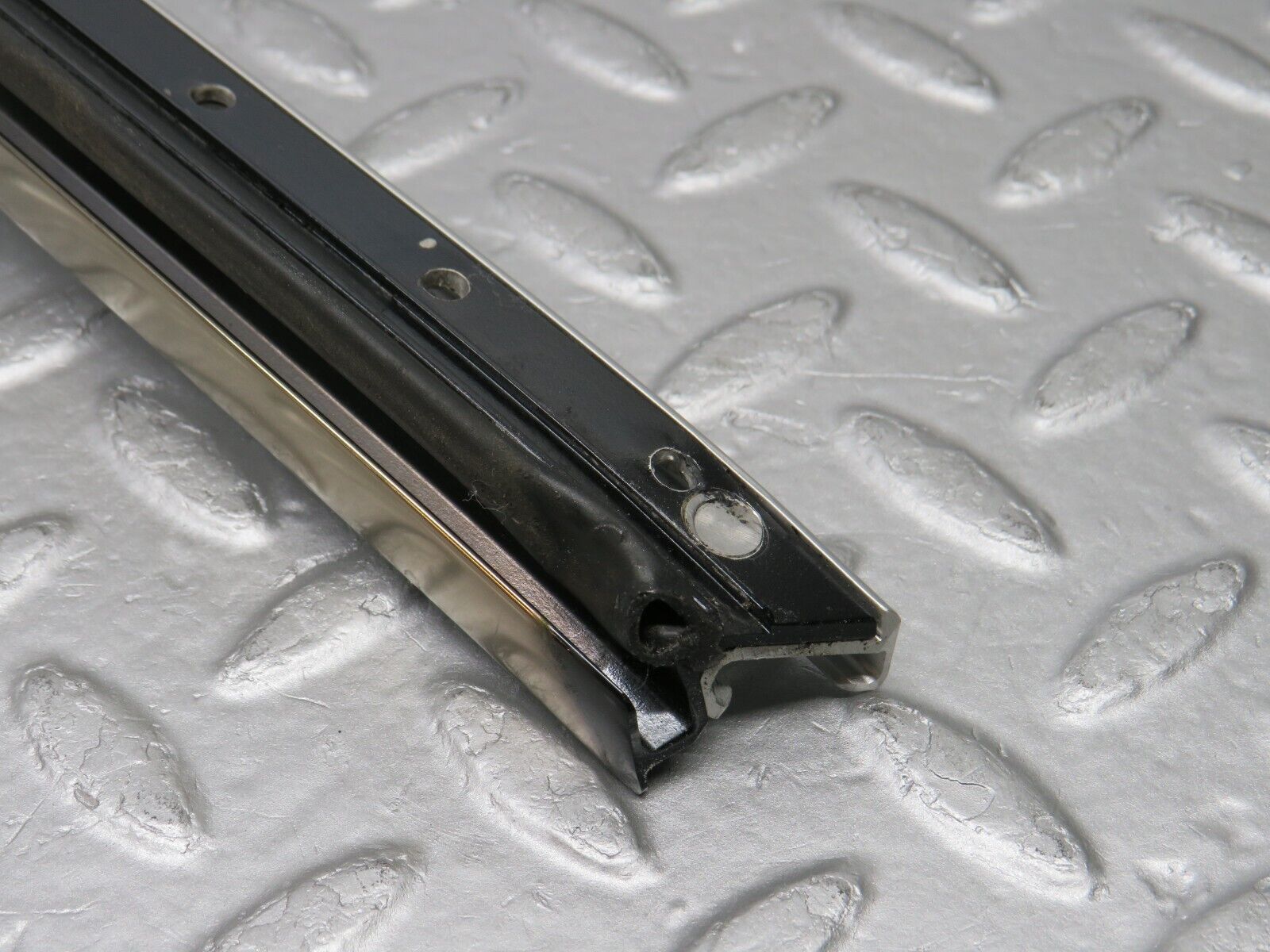 38522 Mercedes-Benz R129 280SL Coupe A Pillar Chrome Trim Cover Left