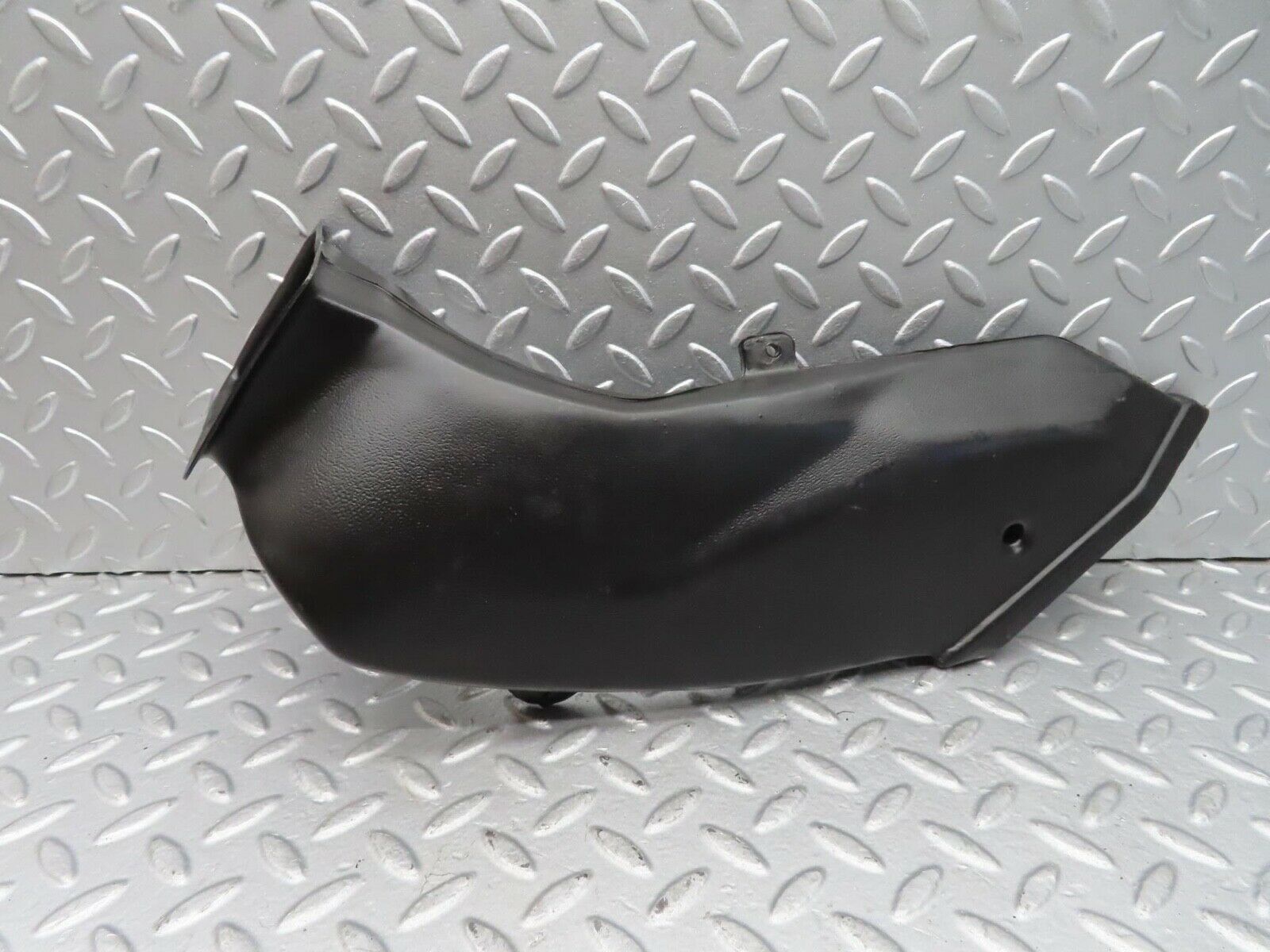 14355 Mercedes-Benz W116 350SE Ventilation Air Duct Left Side 1168310146