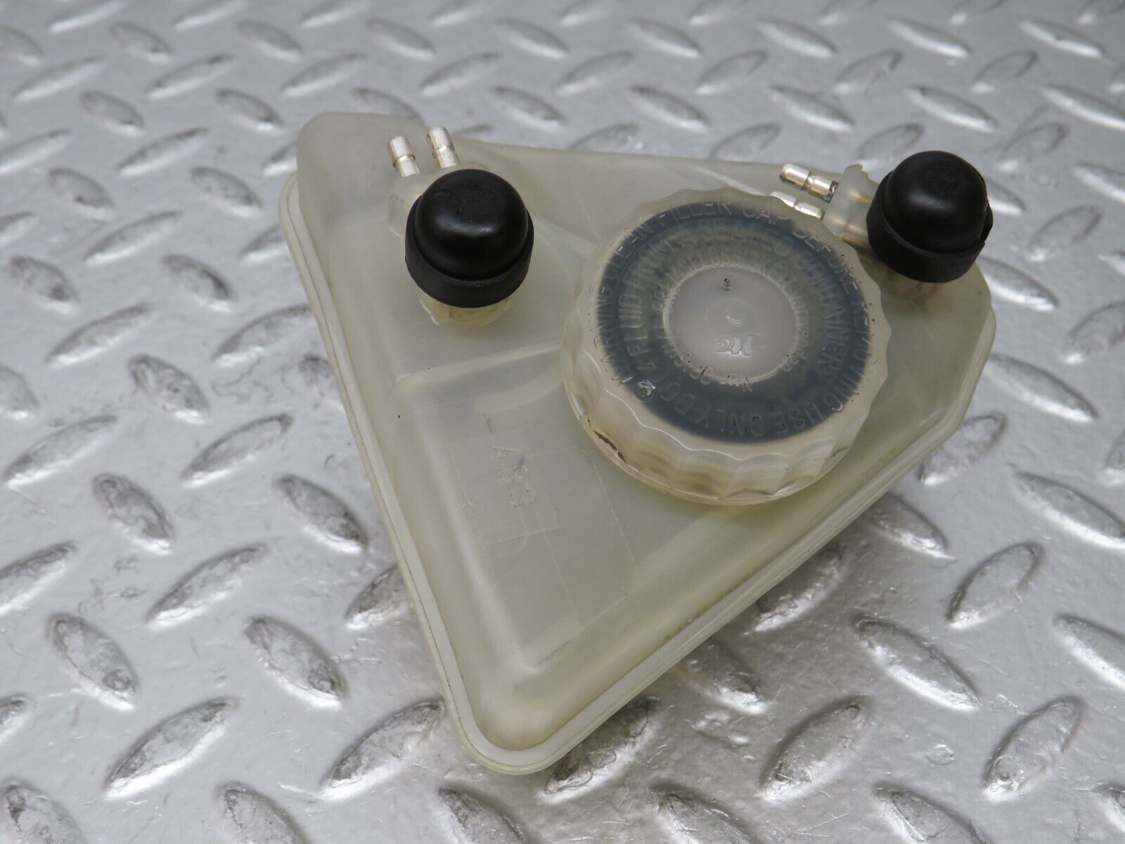 26857 Mercedes-Benz W123 240D Brake Fluid Reservoir Tank