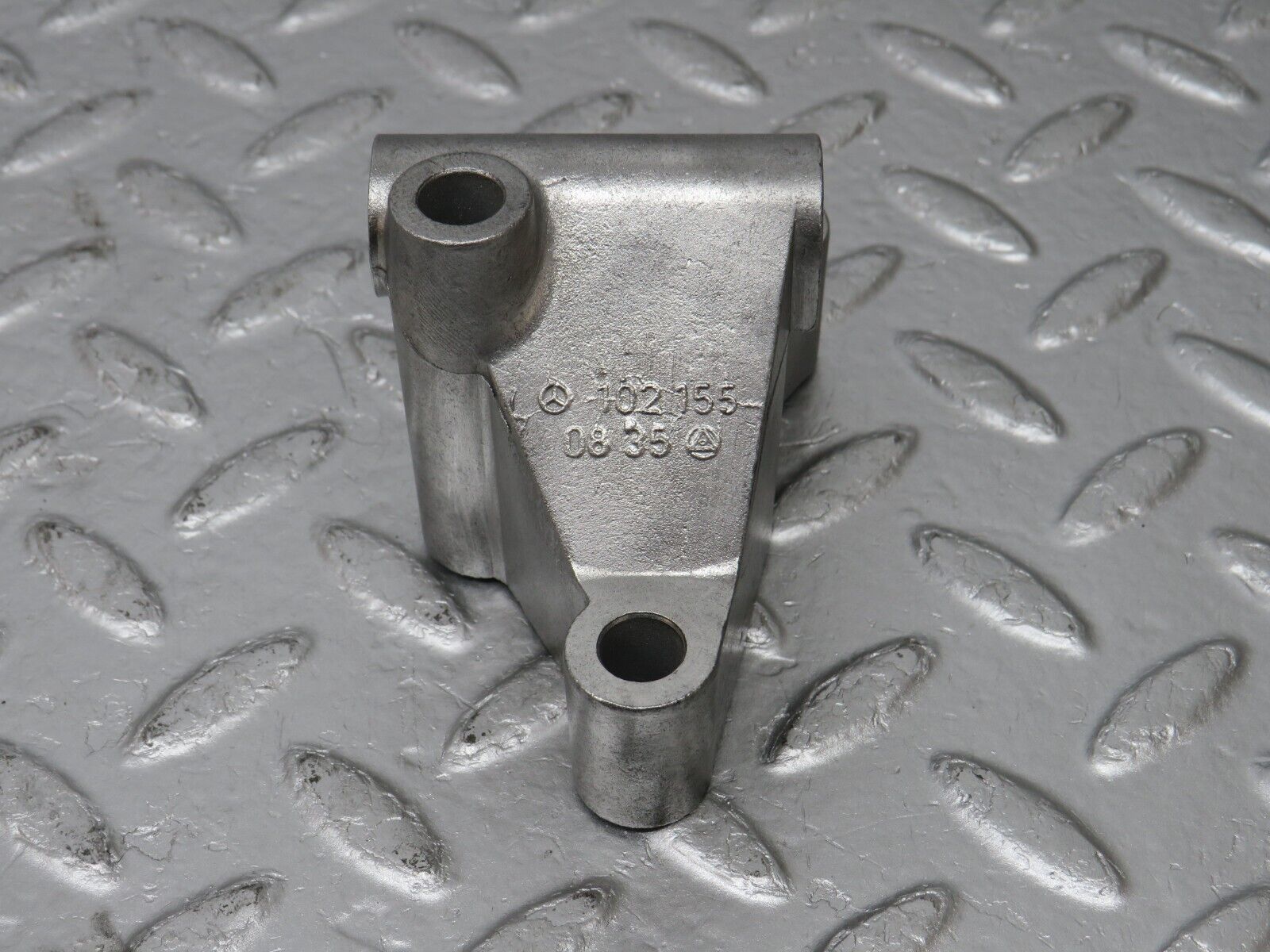 33738 Mercedes-Benz W201 190E 2.0L Alternator Generator Support 1021550835