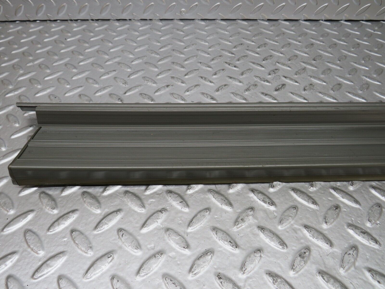 26278 Mercedes-Benz W116 450SE Front Left Door Sill Grey