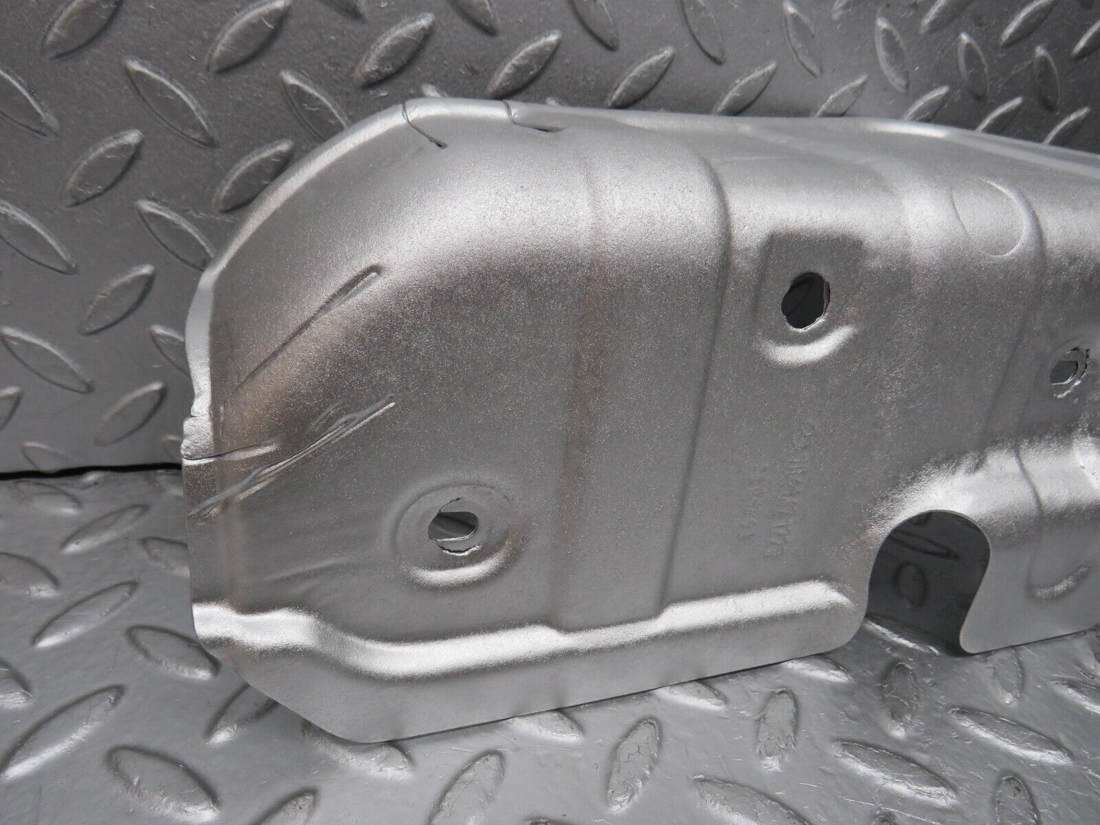 38133 Mercedes-Benz A124 320E Cabriolet Exhaust Manifold Heat Shield 1041421220