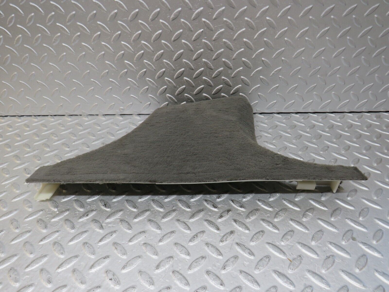 35203 Mercedes-Benz W221 B Pillar Lower Cover Right Side Grey 2216901225