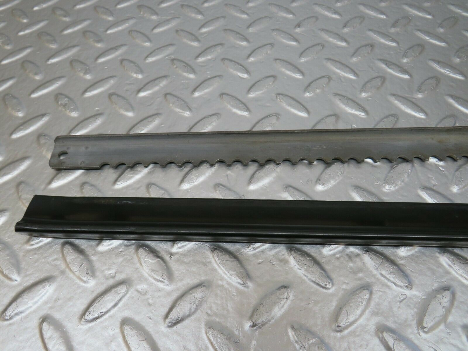 24391 Mercedes-Benz S124 220TE Seat Belt Runner With Cover Pair 1249193520