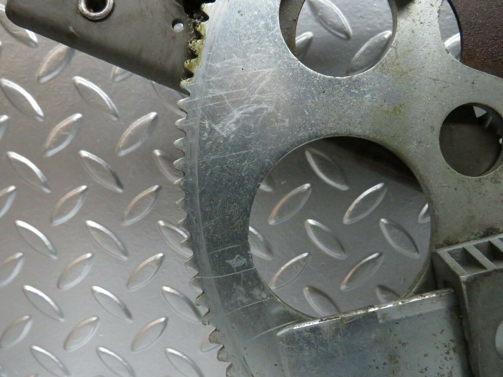 23756 Mercedes-Benz C107 450SLC Coupe Front Left Manual Window Regulator