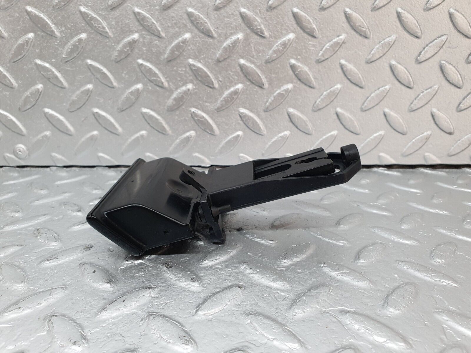 41559 Mercedes-Benz W124 200E Parking Brake Release Handle 1244270412 1244270120