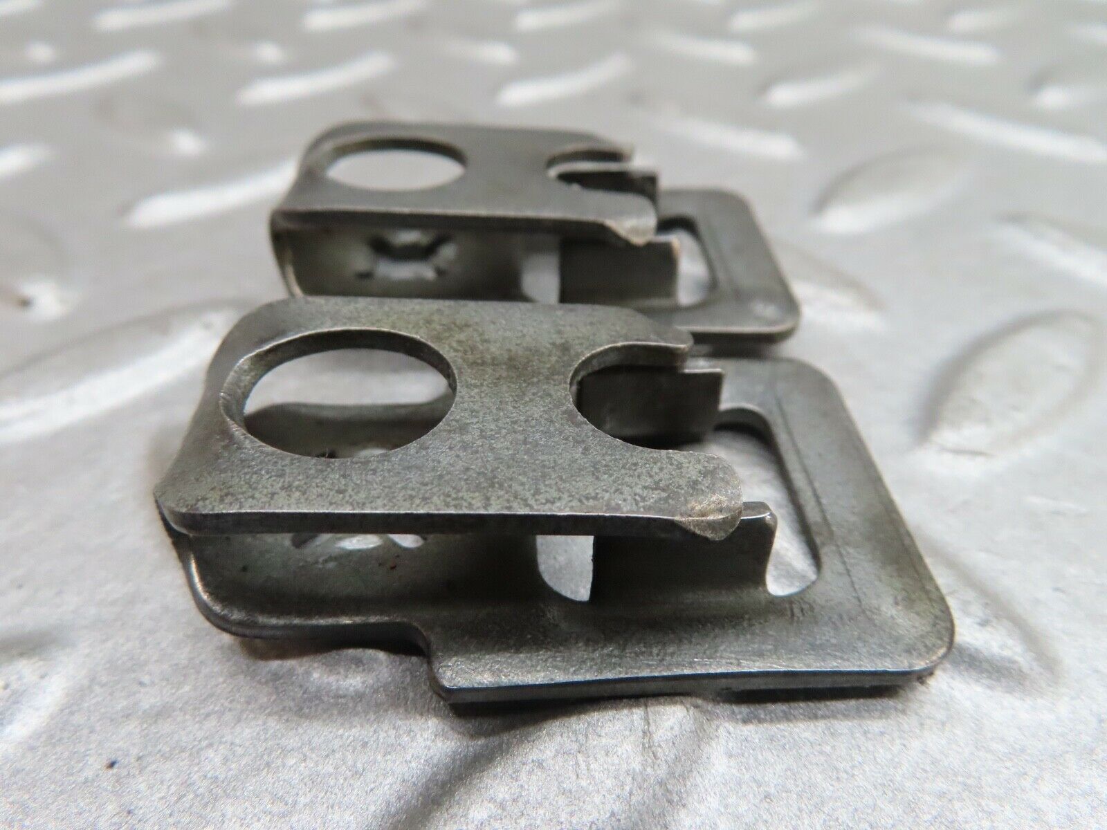 17506 Mercedes-Benz R129 300SL Coupe Fuel Injector Bracket Holder