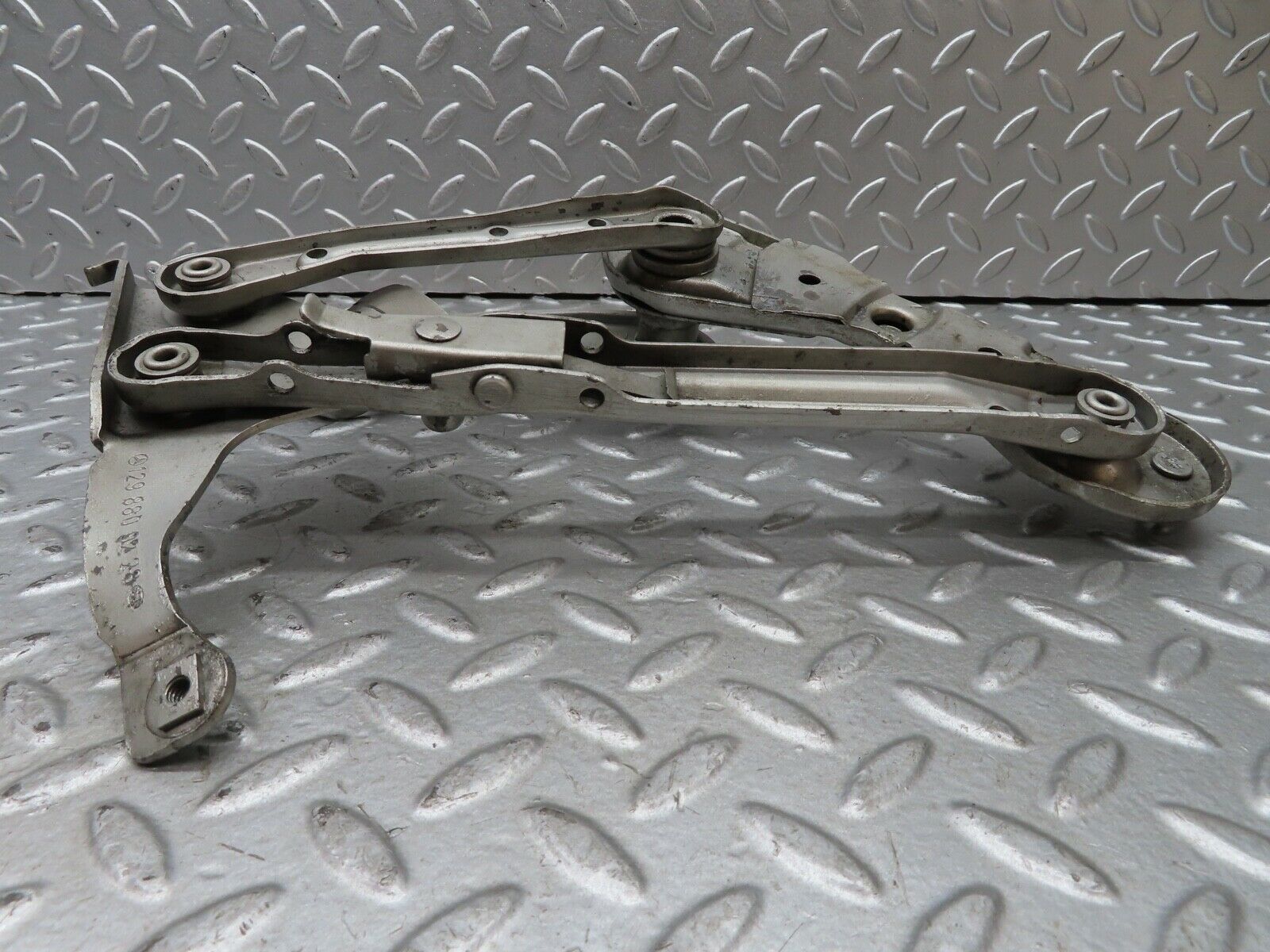 19478 Mercedes-Benz C140 CL420 Coupe Bonnet Hinge Right Side 1298800228