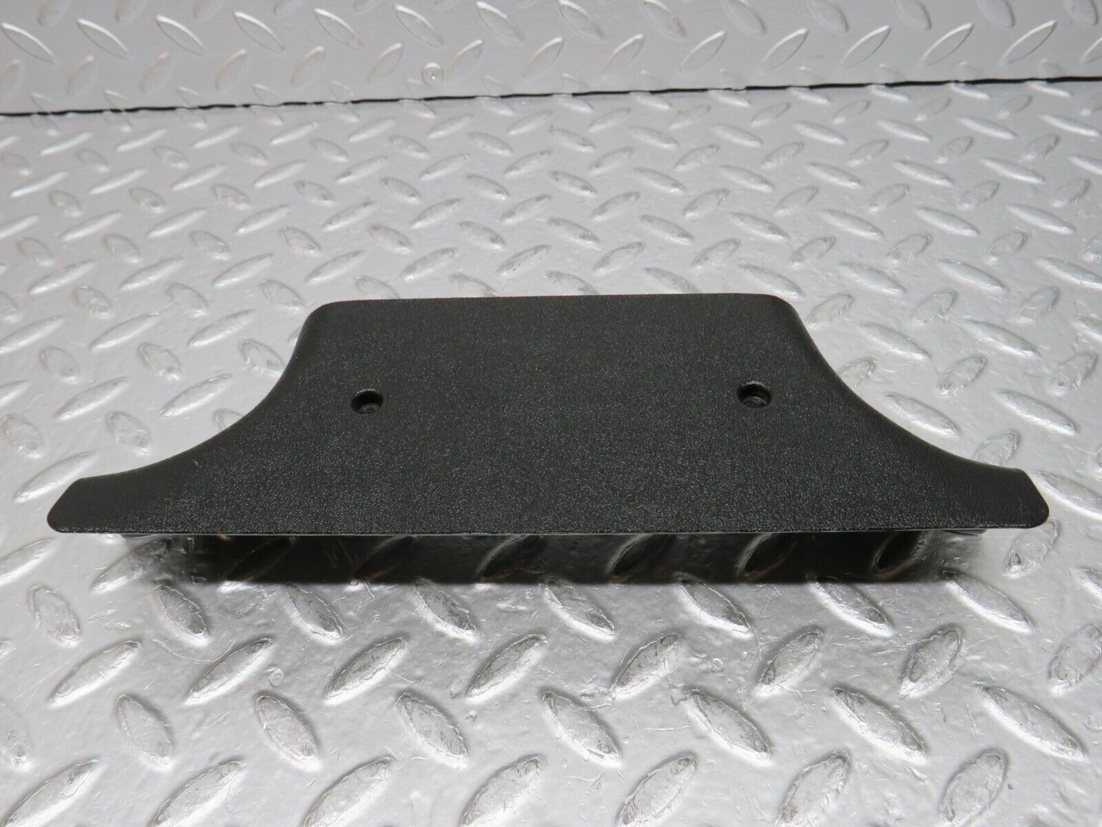 31685 Mercedes-Benz W201 190LE 1.8L B Pillar Bottom Cover Left Black 2016920122