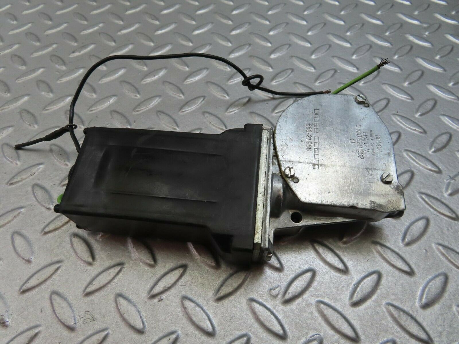 8257 Mercedes-Benz W116 Rear Right Window Regulator Motor 0130820062