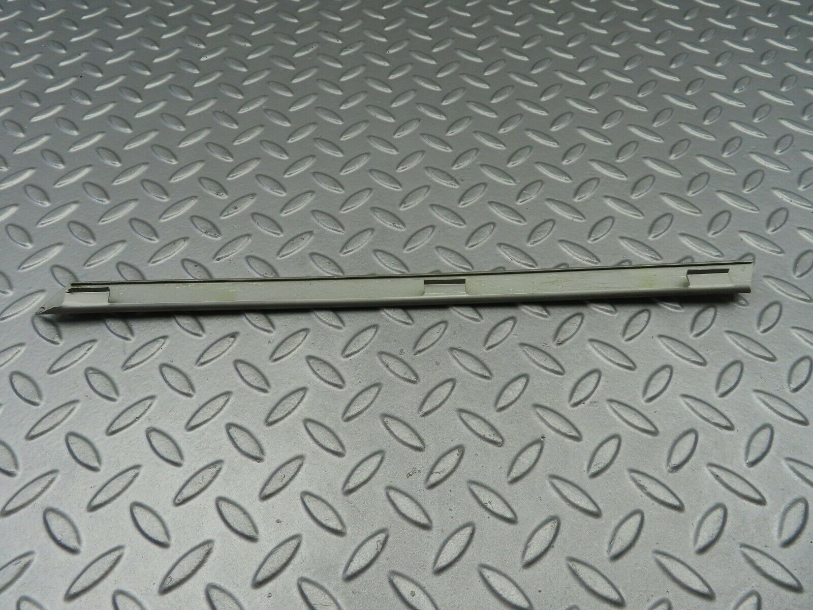 6913 Mercedes-Benz C107 350SLC Coupe Exterior Rear Quarter Window Cover Right