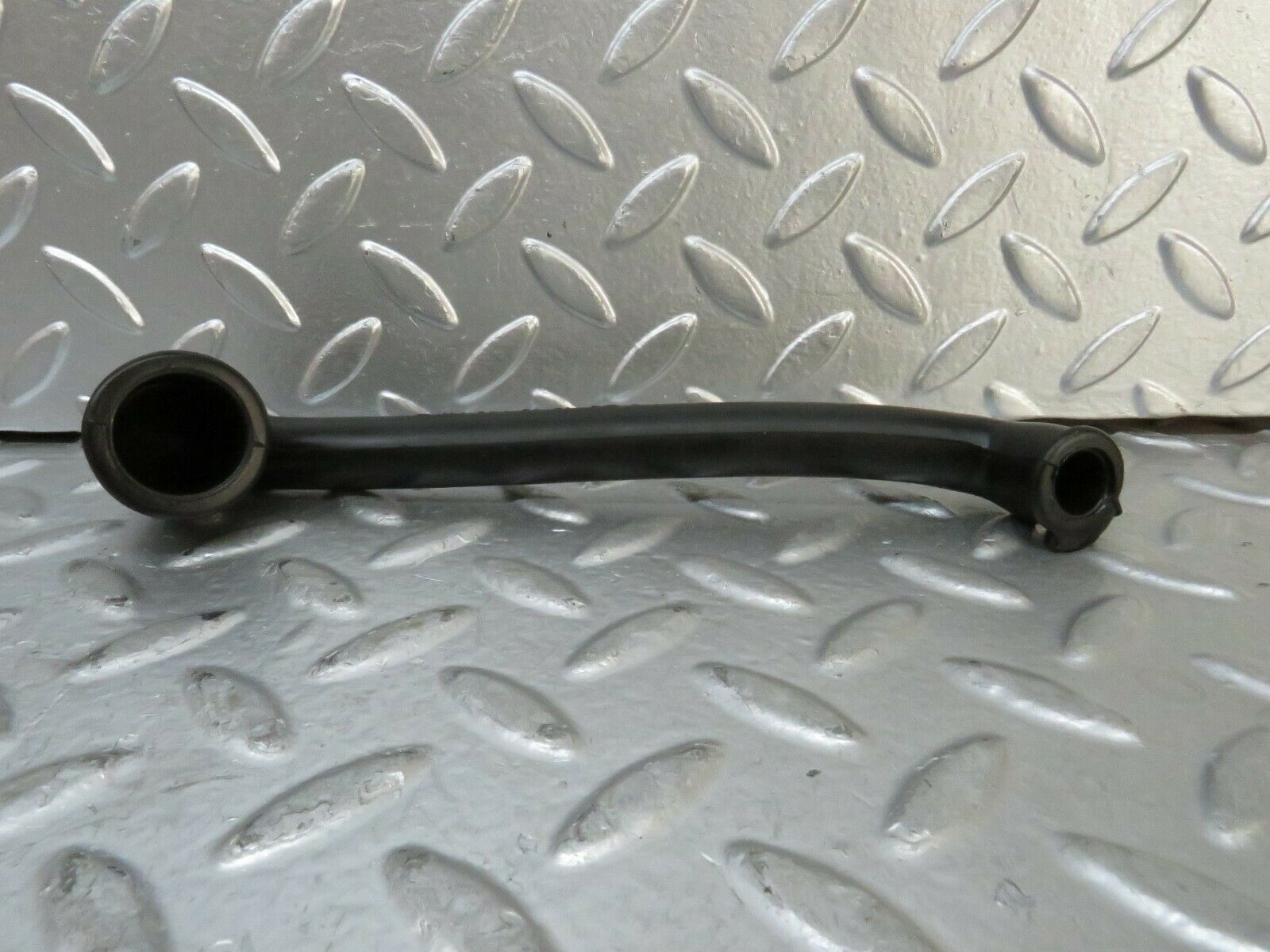 23858 Mercedes-Benz C107 450SLC Coupe Crankcase Breather Hose 1170940391