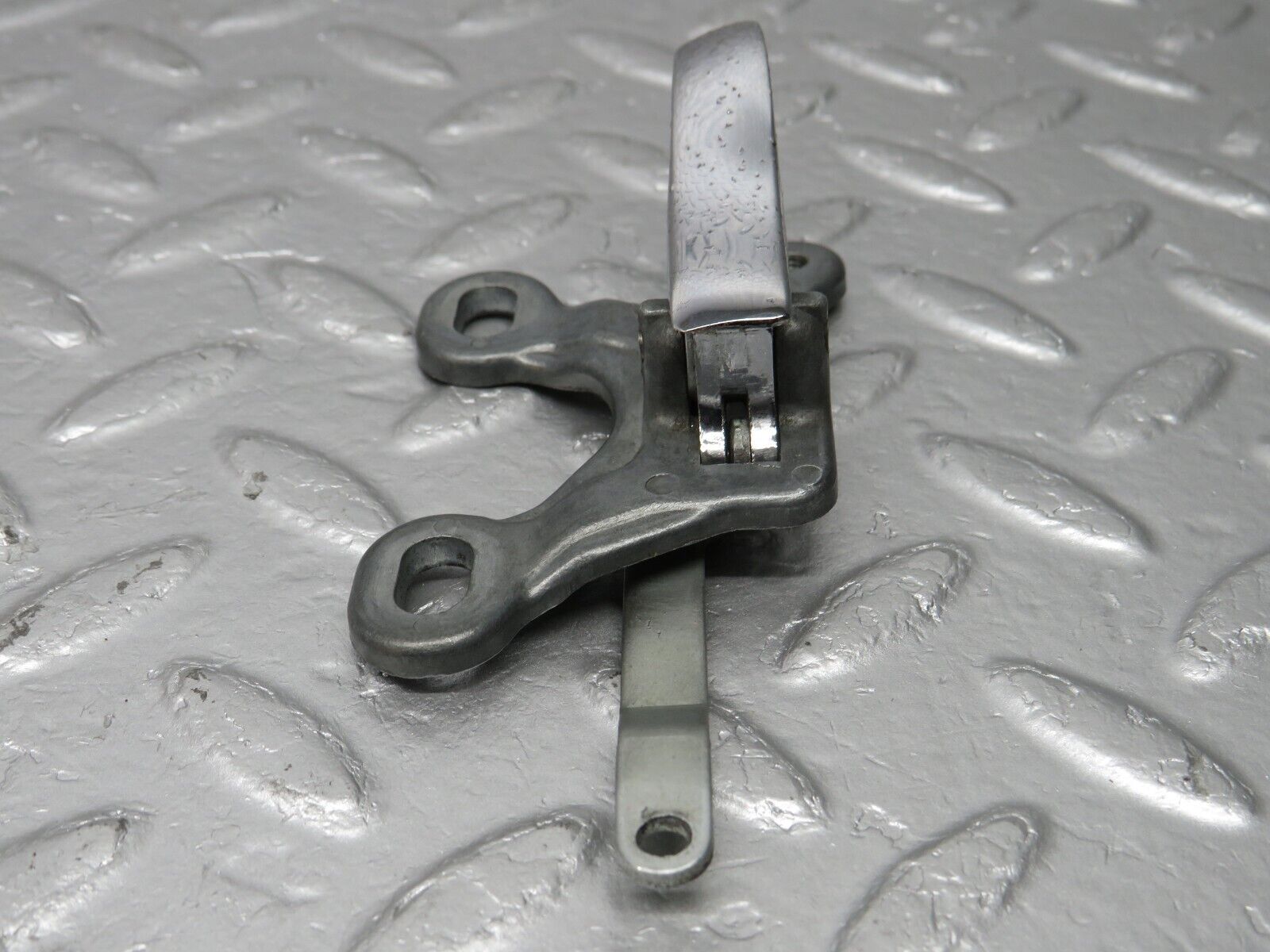 40255 Mercedes-Benz W110 230 Rear Right Interior Door Handle Chrome 1107660419