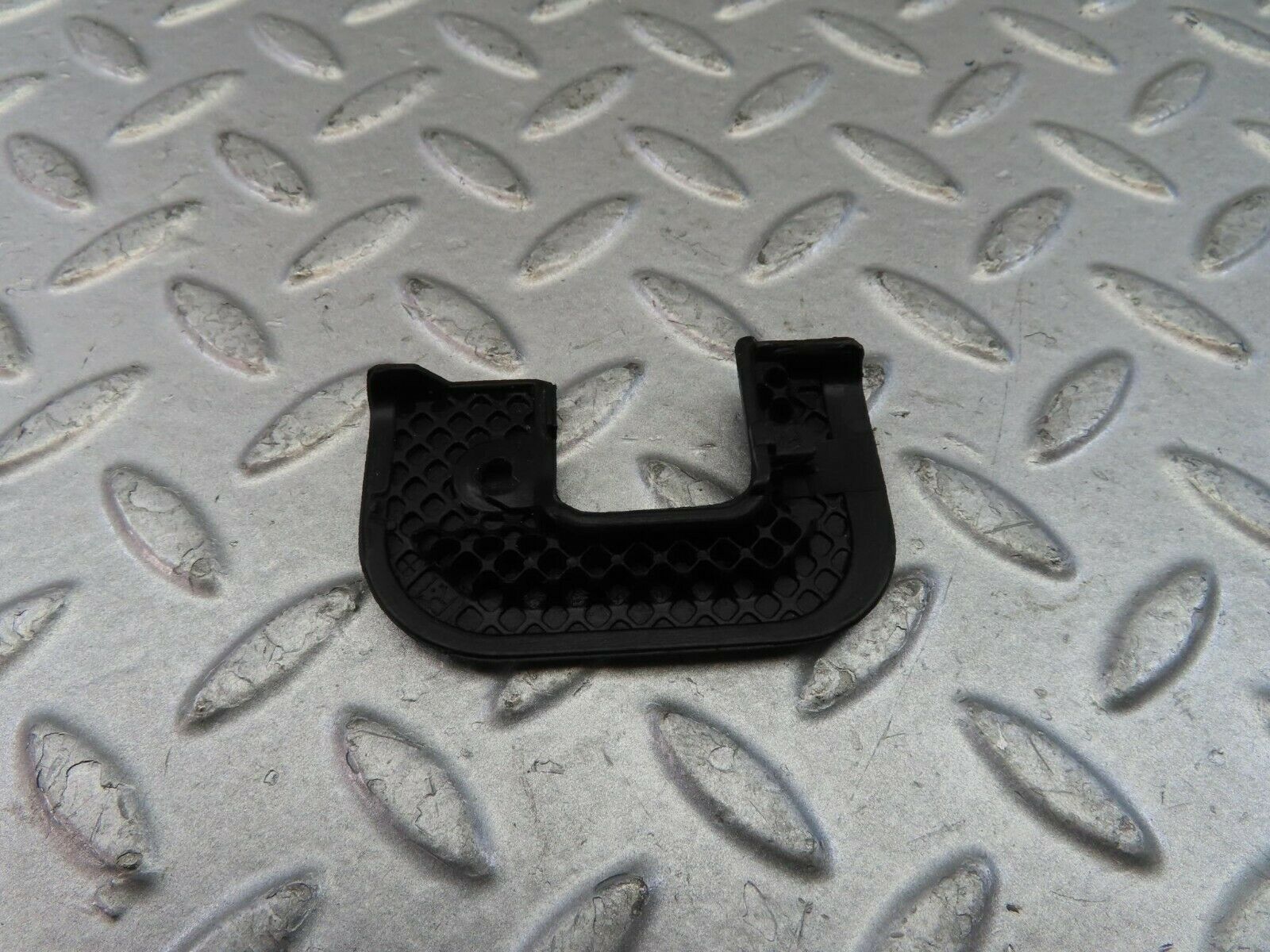 9518 Mercedes-Benz C124 300CE Coupe Right Interior Door Latch Trim