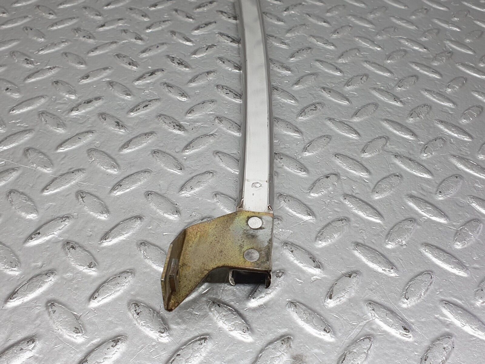 41177 Mercedes-Benz W126 300SE Rear Right Door Chrome Window Channel