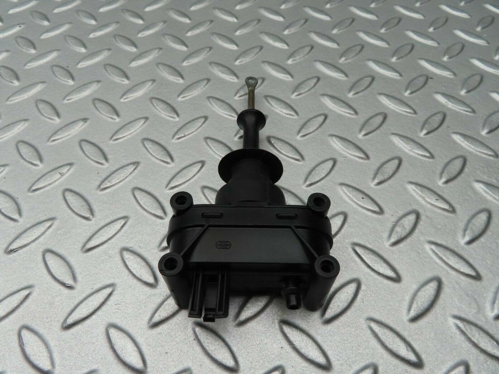 5297 Mercedes-Benz W124 230E Door Lock Vacuum Actuator Rear Left