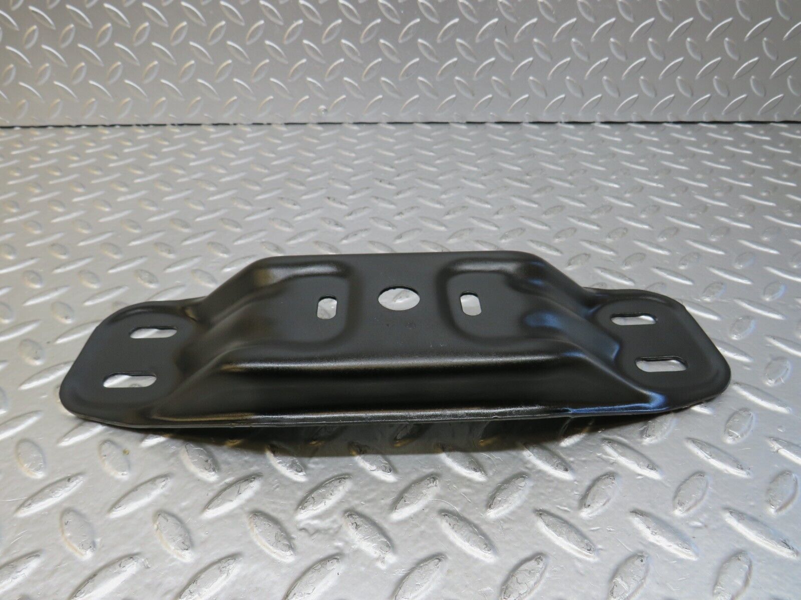 25723 Mercedes-Benz W124 280E Gearbox Mount Bracket Holder