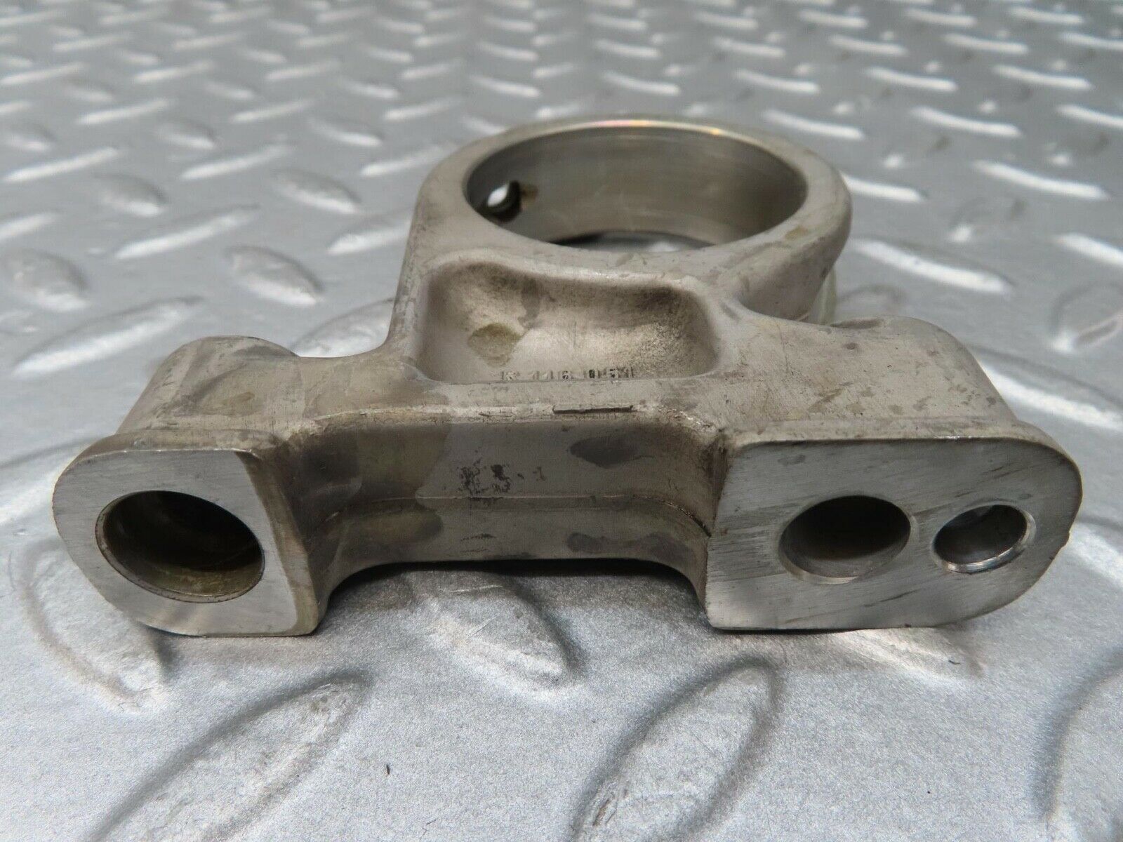 16554 Mercedes-Benz C107 350SLC Coupe Camshaft Tower Bearing 1160512112