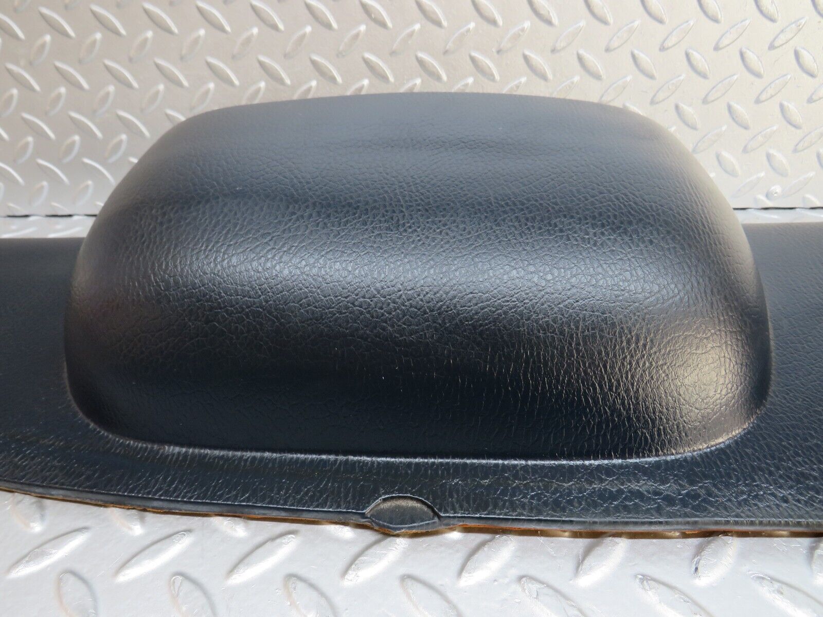 37389 Mercedes-Benz W109 300SEL Dashboard Blue