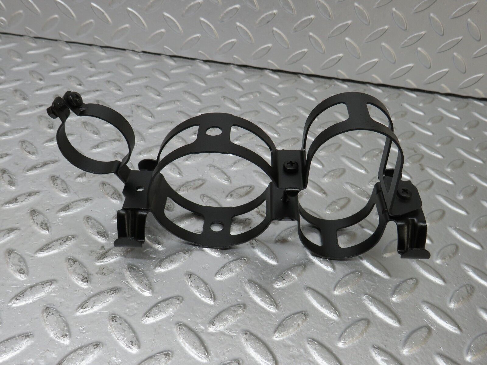 33915 Mercedes-Benz W124 260E Fuel Pump Fuel Filter Bracket Holder