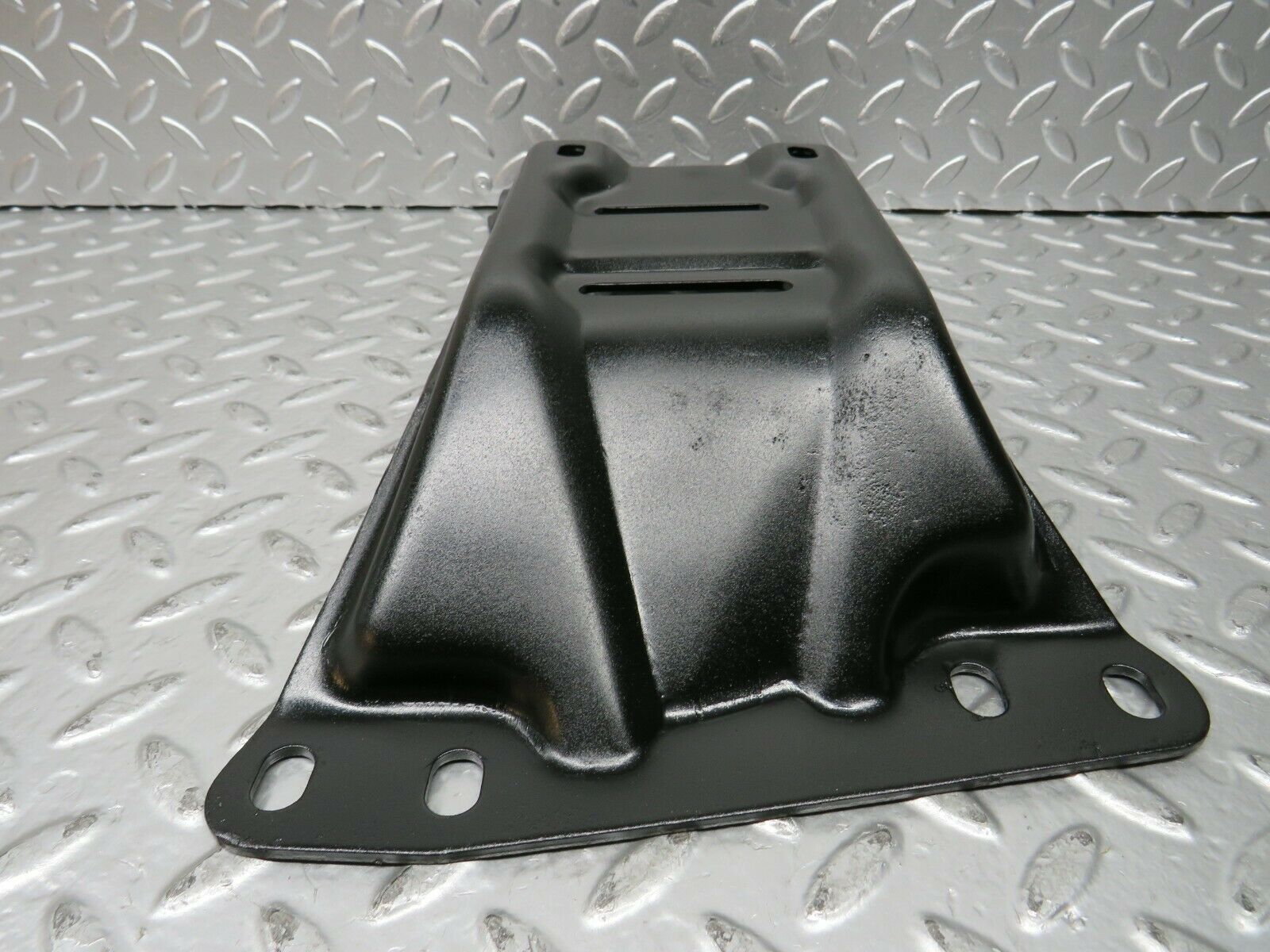 23315 Mercedes-Benz W116 350SE Gearbox Mount Bracket