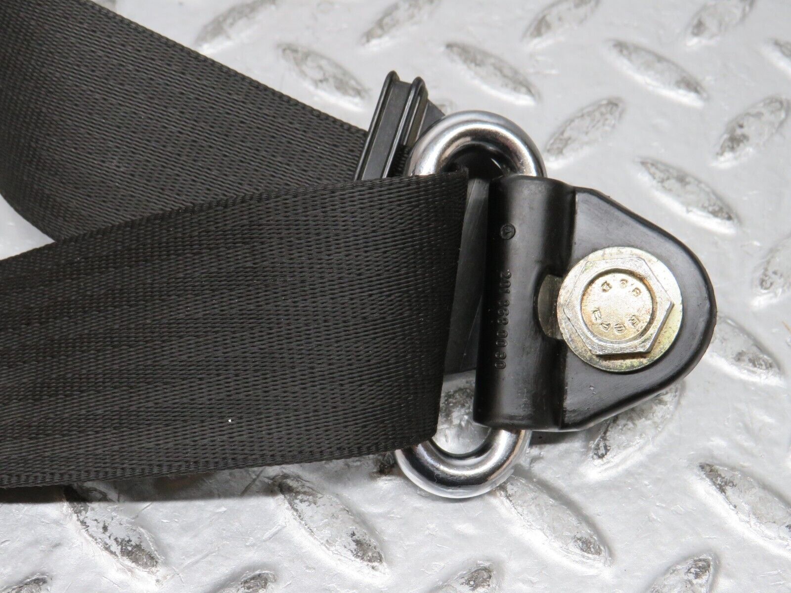 32089 Mercedes-Benz W123 230E Front Left Seat Belt & Buckle 1238602586