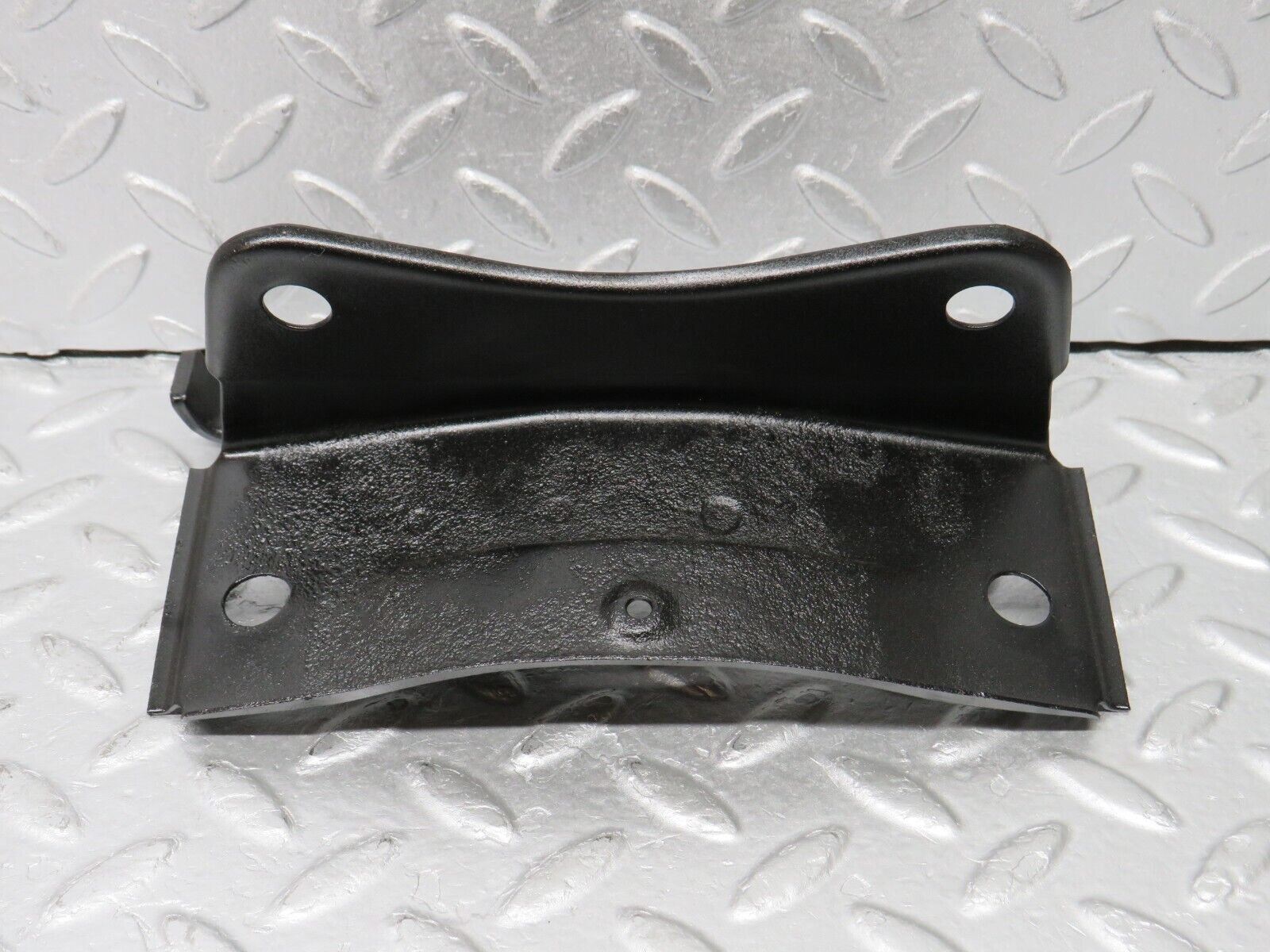 38146 Mercedes-Benz A124 320E Cabriolet Cardan Shaft Prop Shaft Support