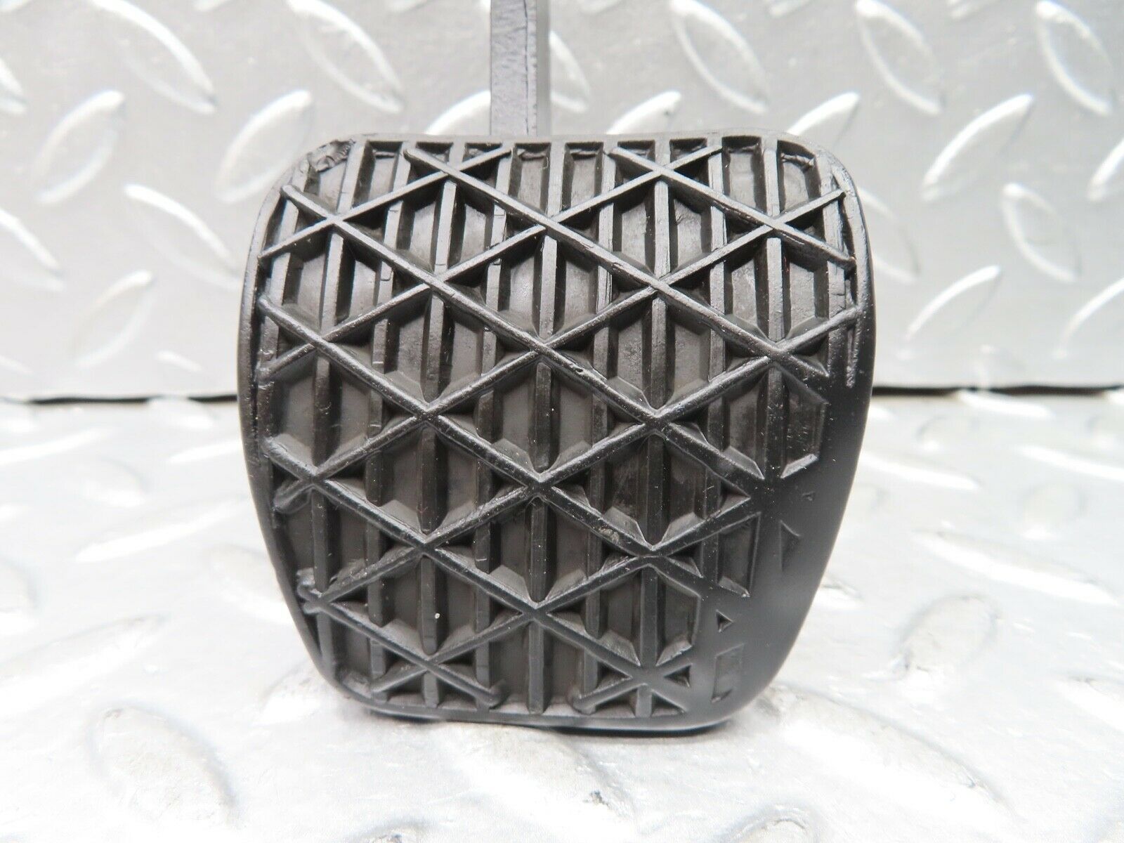 20871 Mercedes-Benz W114 250CE Coupe Brake Pedal With Rubber 1102910182