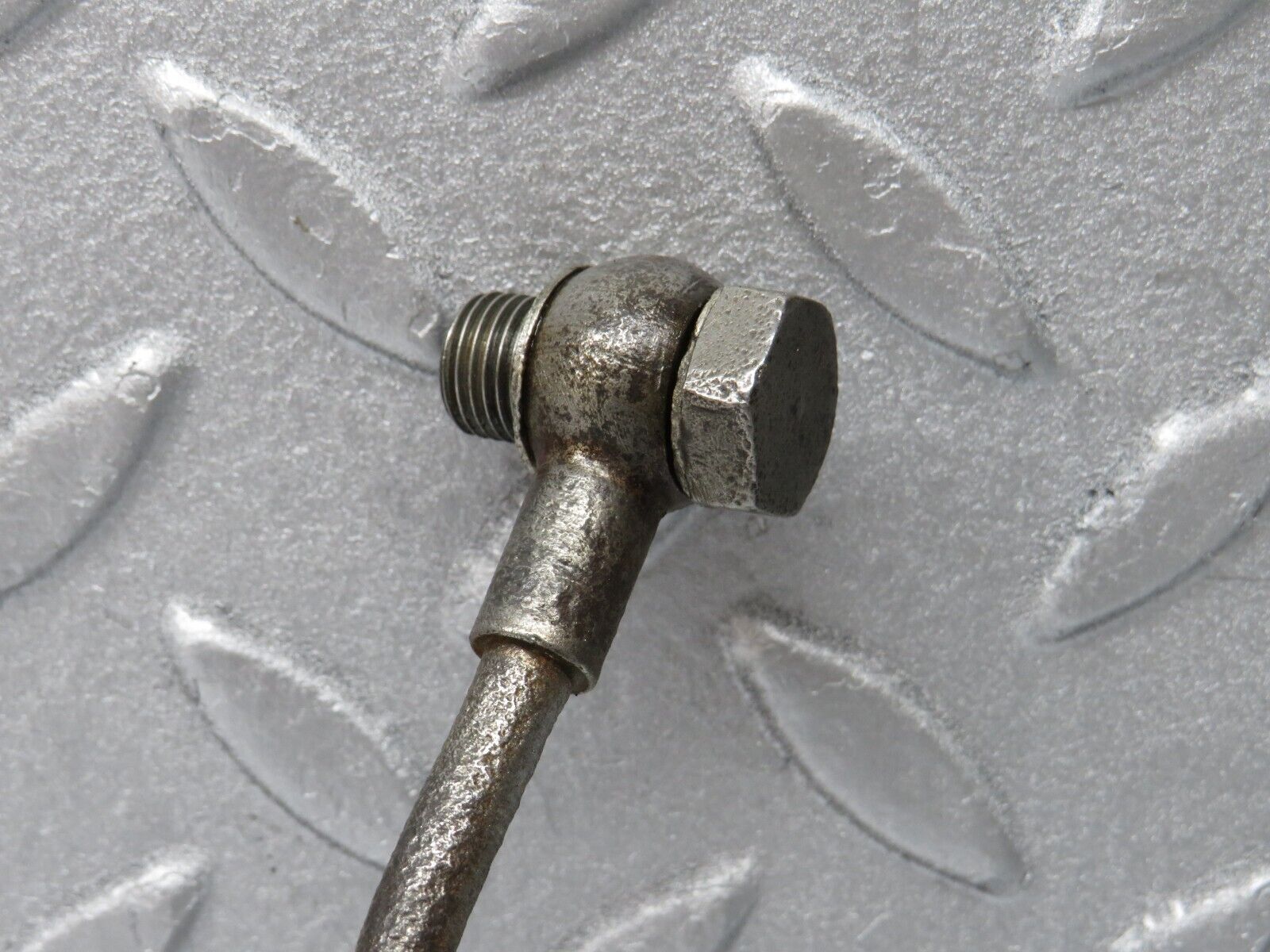 40482 Mercedes-Benz W110 230 Oil Line Pipe