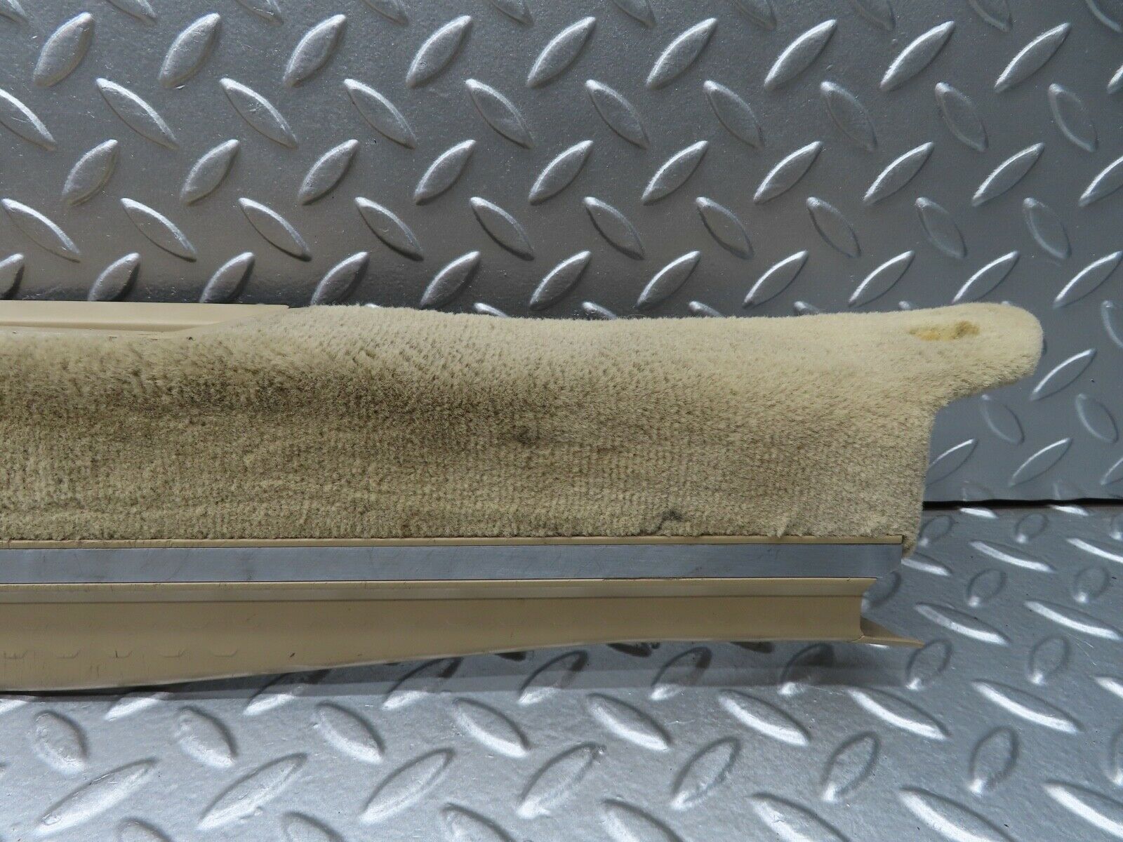 20017 Mercedes-Benz R129 300SL Coupe Right Door Sill Cover Cream 1296800235