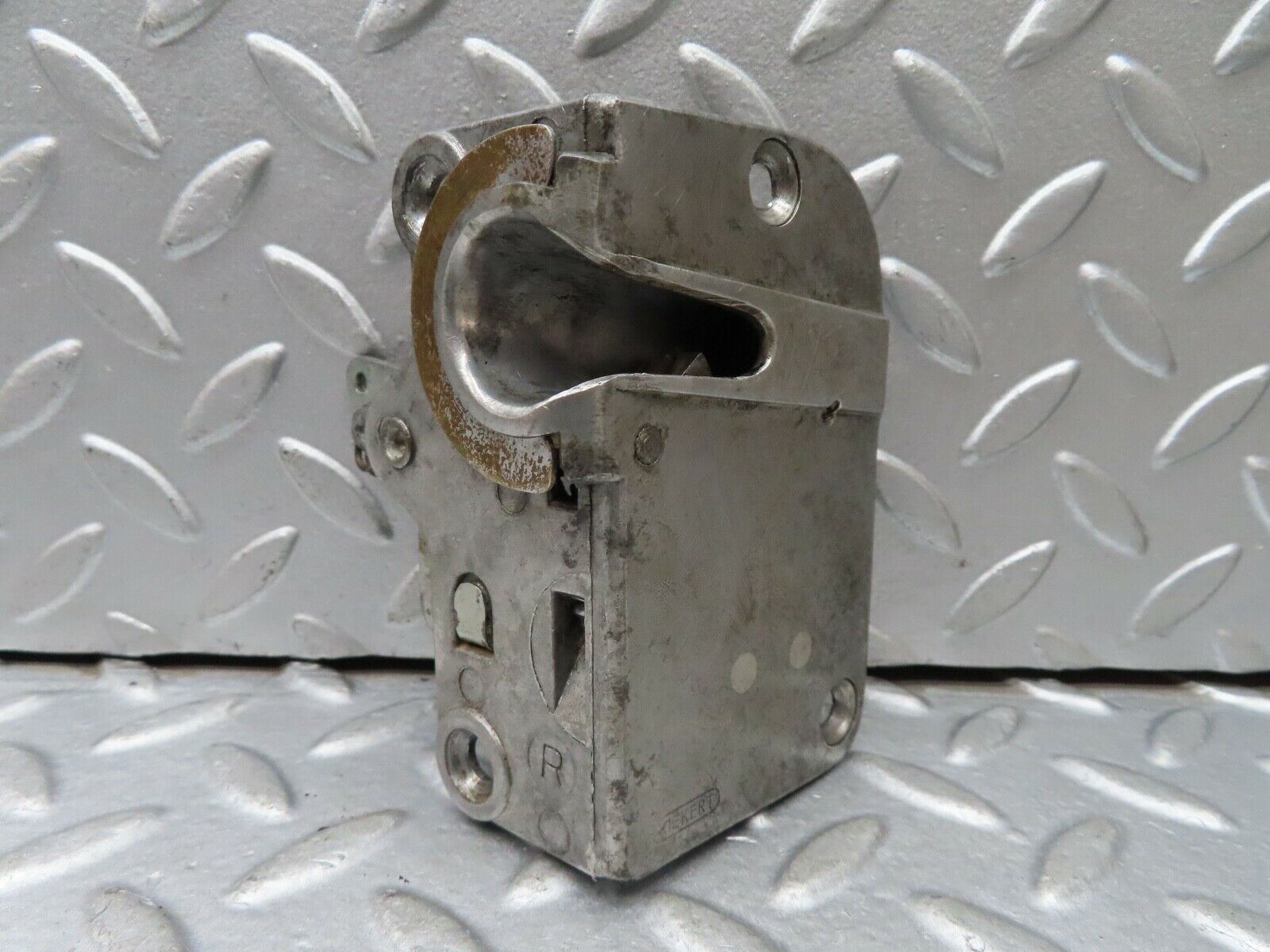 18850 Mercedes-Benz W121 190b Ponton Rear Right Door Lock Mechanism