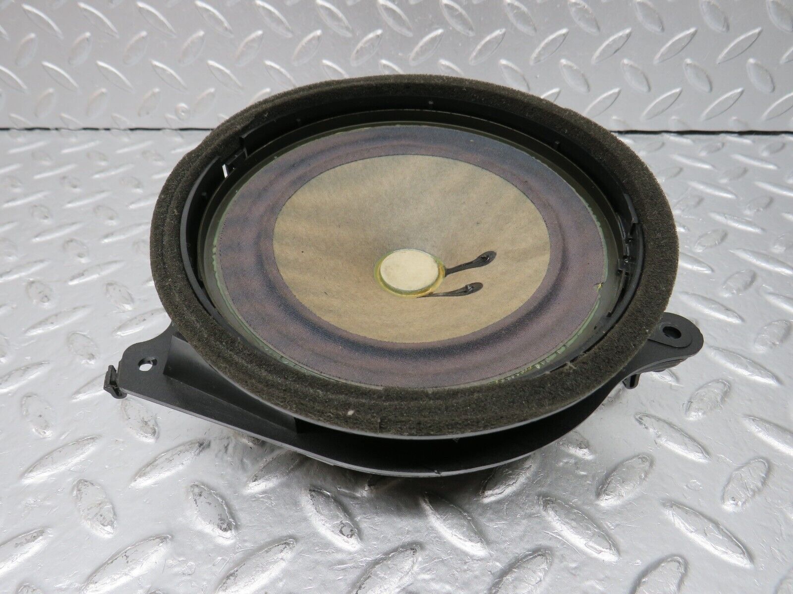 33295 Mercedes-Benz W202 C180 Front Door Loudspeaker Right 2028202002