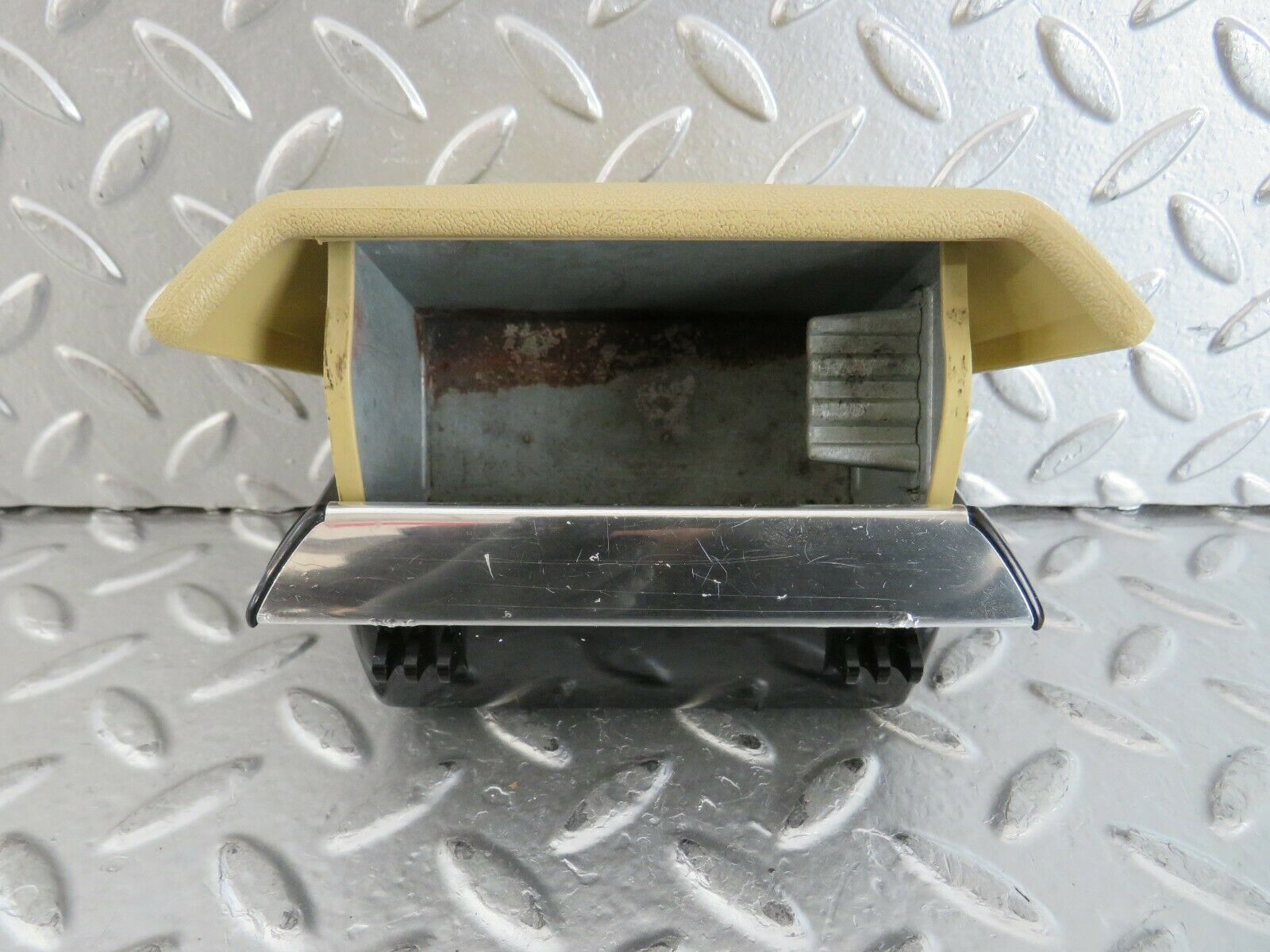 24003 Mercedes-Benz W123 280E Rear Door Ashtray Beige