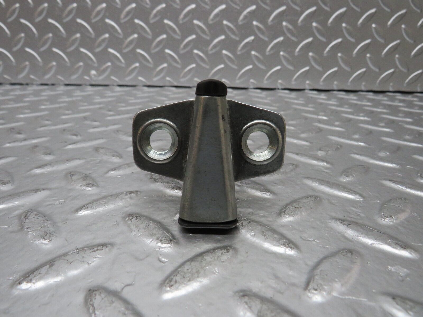 25185 Mercedes-Benz W201 190D Door Lock Latch