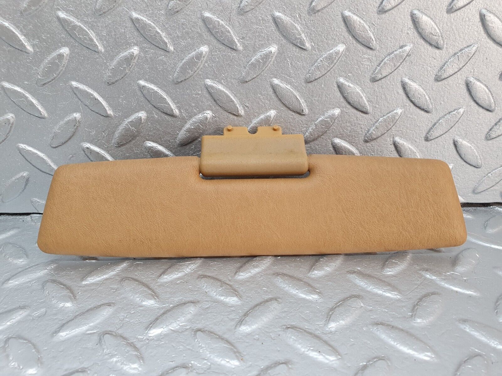 41490 Mercedes-Benz W124 200E Middle Sun Visor Palomino