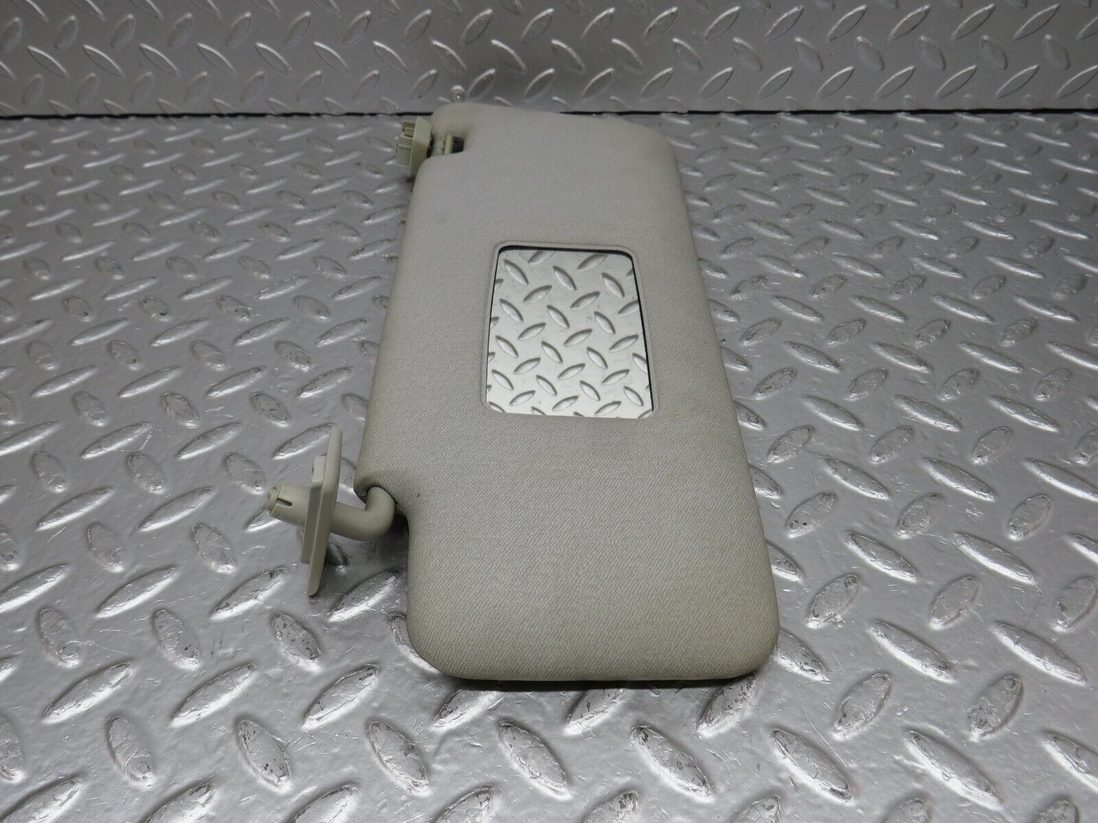 33282 Mercedes-Benz W202 C180 Sun Visor Left Side