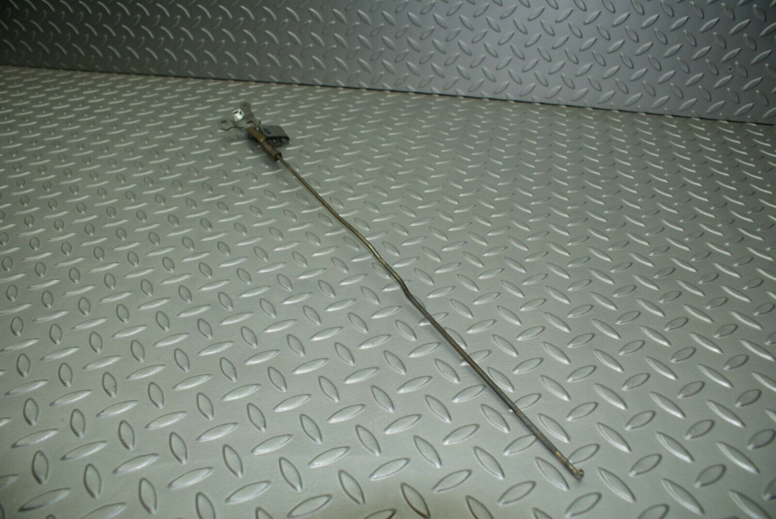 3234 Mercedes-Benz W115 220D Chrome Door Handle Left 1157660119