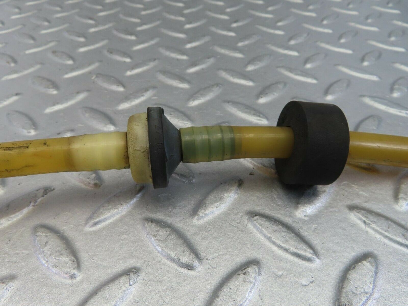 10069 Mercedes-Benz C123 230CE Coupe Brake Servo Vacuum Pipe