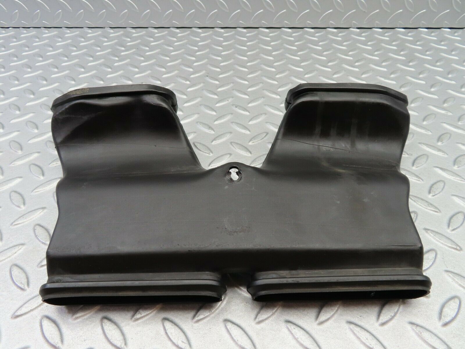 6214 Mercedes-Benz W126 380SE Dashboard Centre Air Vent 1268310036