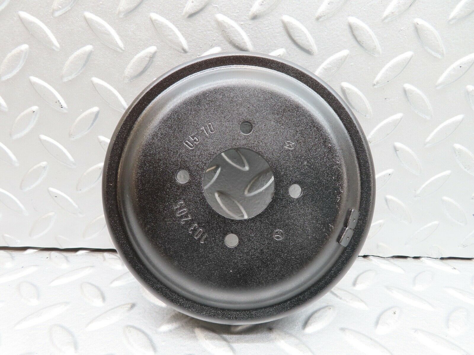 17346 Mercedes-Benz R129 300SL Coupe Engine Belt Pulley 1032050510