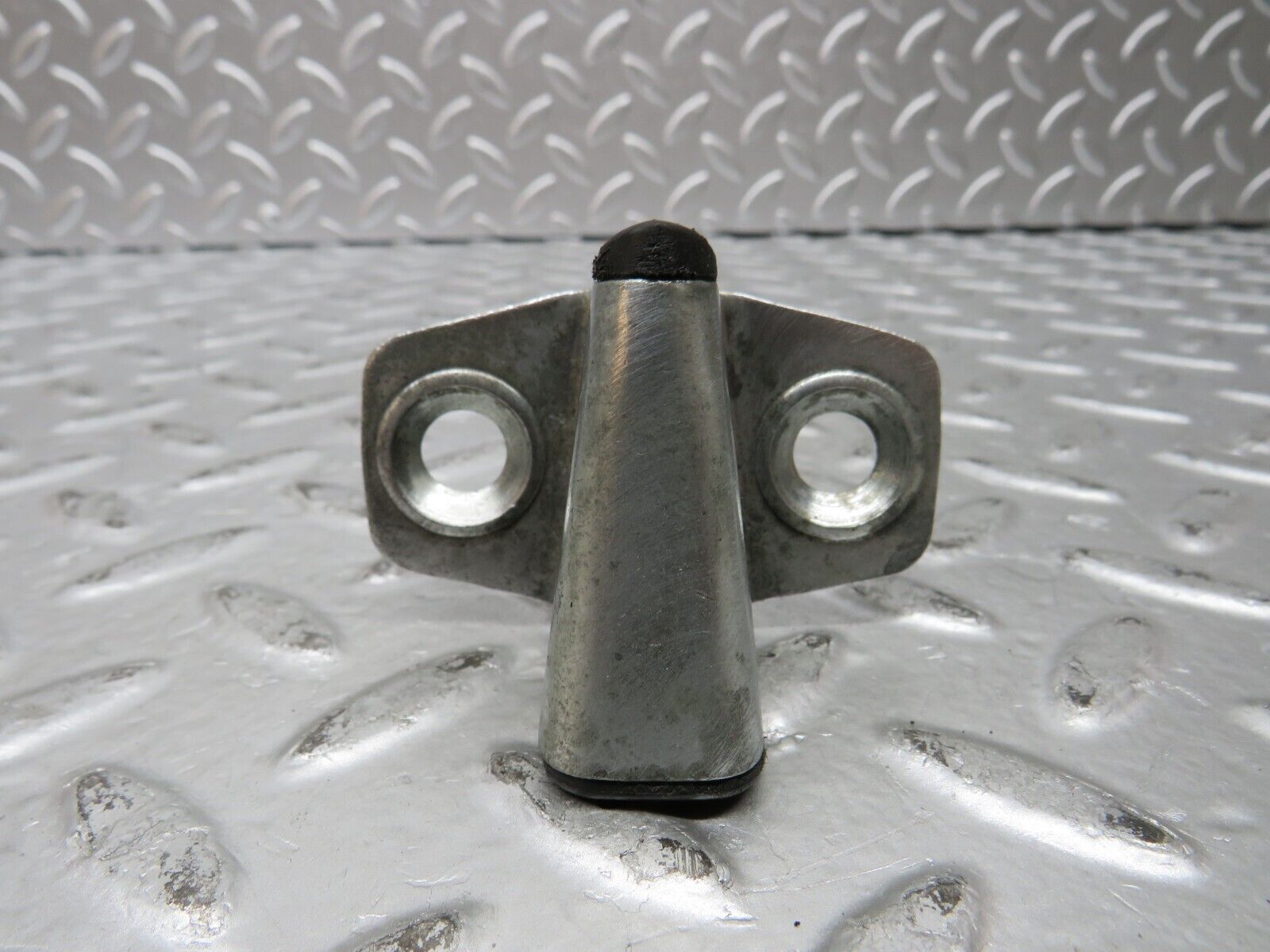 26615 Mercedes-Benz C124 220CE Coupe Door Lock Latch